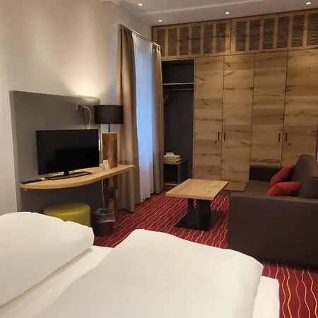 Отель Hessenhof 4*